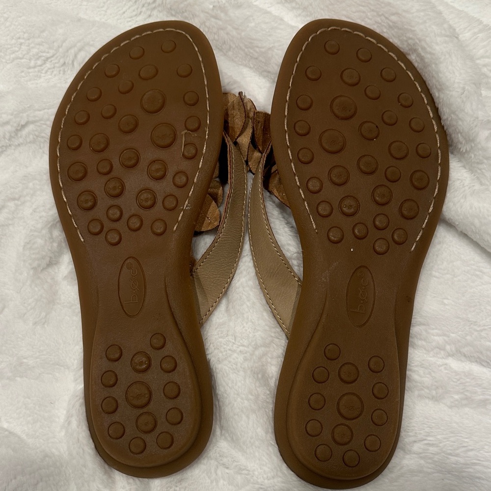 b.o.c. Women's Brown Floral Sandals - Picture 4 of 4